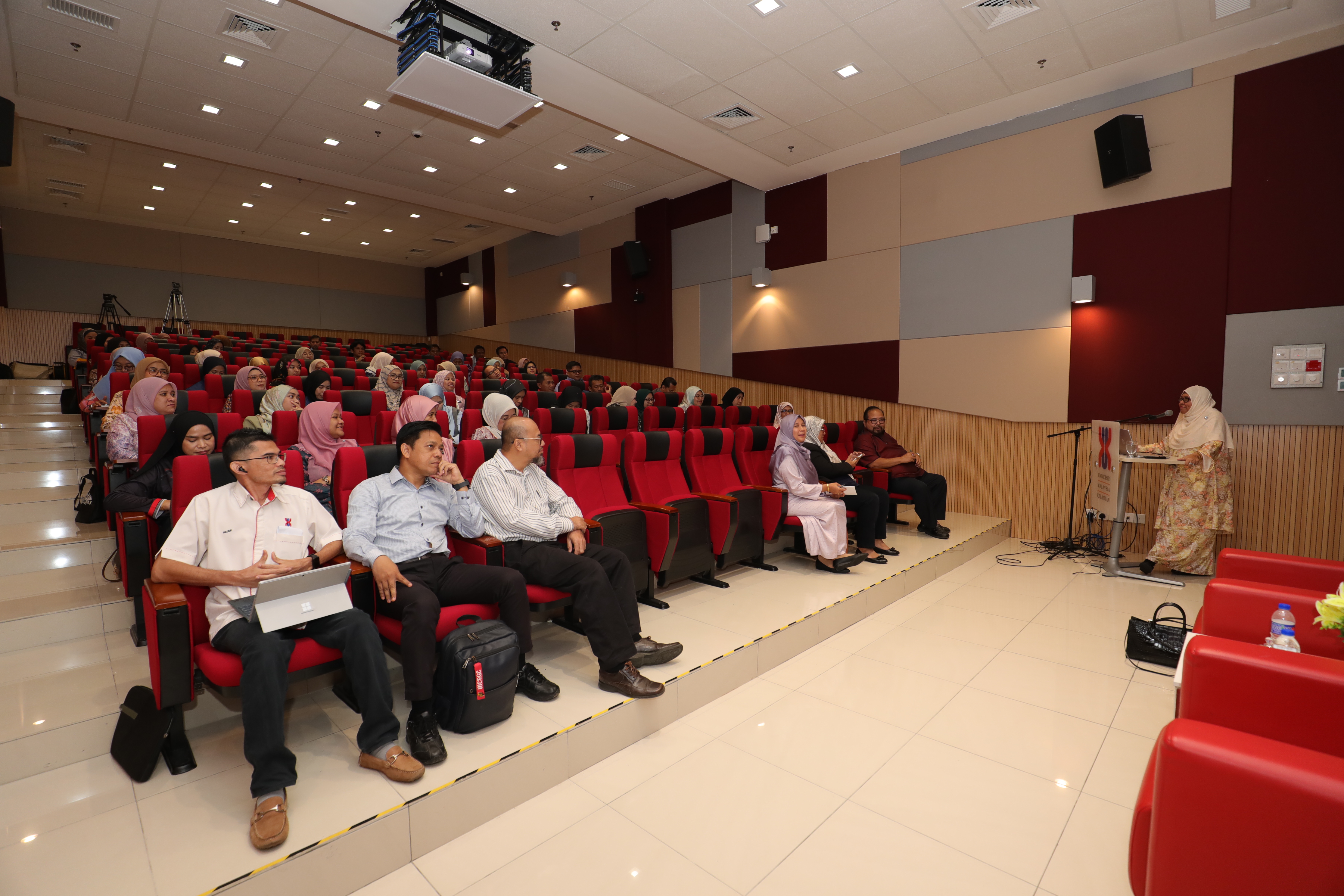 KEBEBASAN BERSUARA, ADAKAH IA MUTLAK?